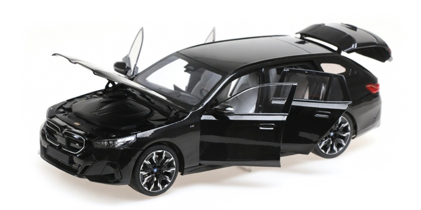 Minichamps 1/18 BMW i5 M60 TOURING BLACK METALLIC 2024 Diecast - 110023602