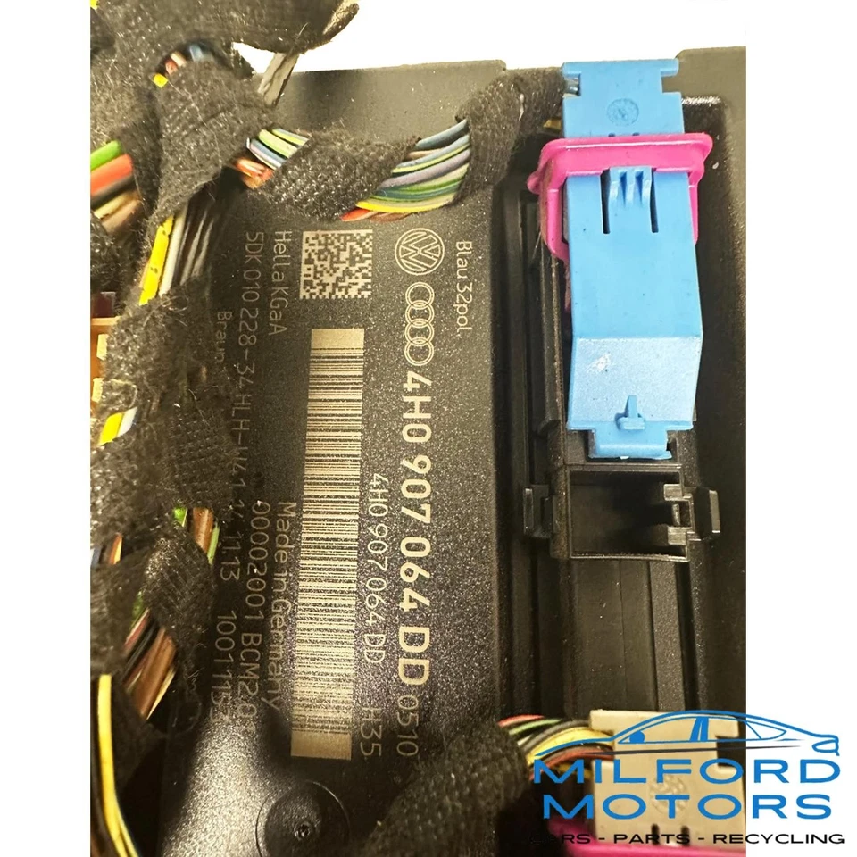 Módulo de control de confort de carrocería para Audi S8 2014 sedán 4,0 L ID: 4H0907063CG Foto 3 de 4