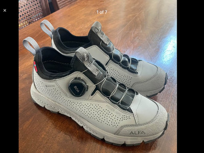 Alfa GTX ladies hiking shoes waterproof size 6.5 new