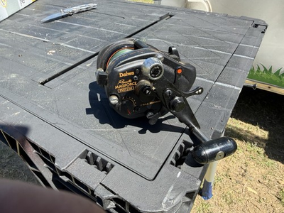 #ad Daiwa Magforce PMF 53H Vintage Casting Fishing Reel Black Classic Collector $29.72