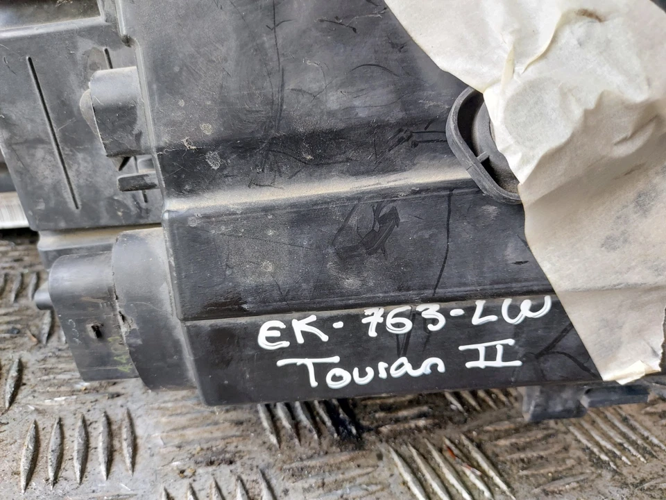 Optique Phare Avant Gauche - VOLKSWAGEN TOURAN II (2) 1T - Réf 1T1941005G - (H) - Photo 2/4