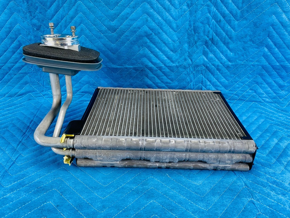 かぴ Genuine OEM A/C Evaporator Core for BMW 64119383678 | eBay
