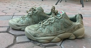 precio de tenis fila para hombre