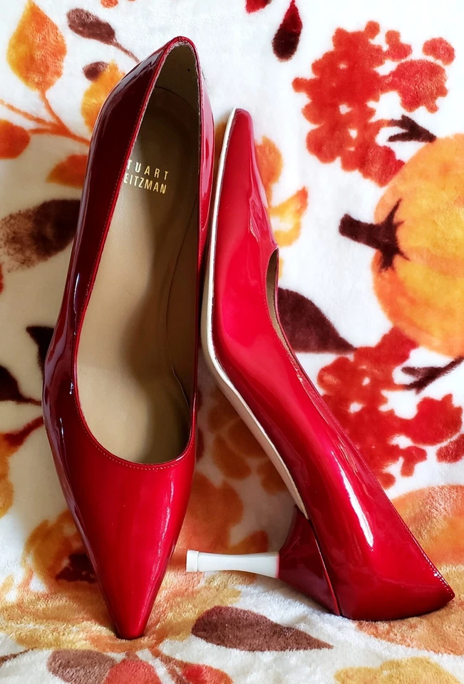 NUEVO STUART WEITZMAN POCO $385 ROJO VIBRANTE CHAROL GATITO TACONES ZAPATOS DE SALÓN 38 7 Foto 3 de 4