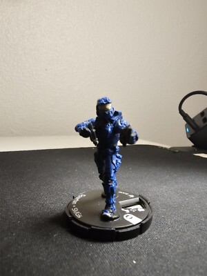 WizKids 2007 Action Clix figure BLUE SPARTAN SMGs, LOT K