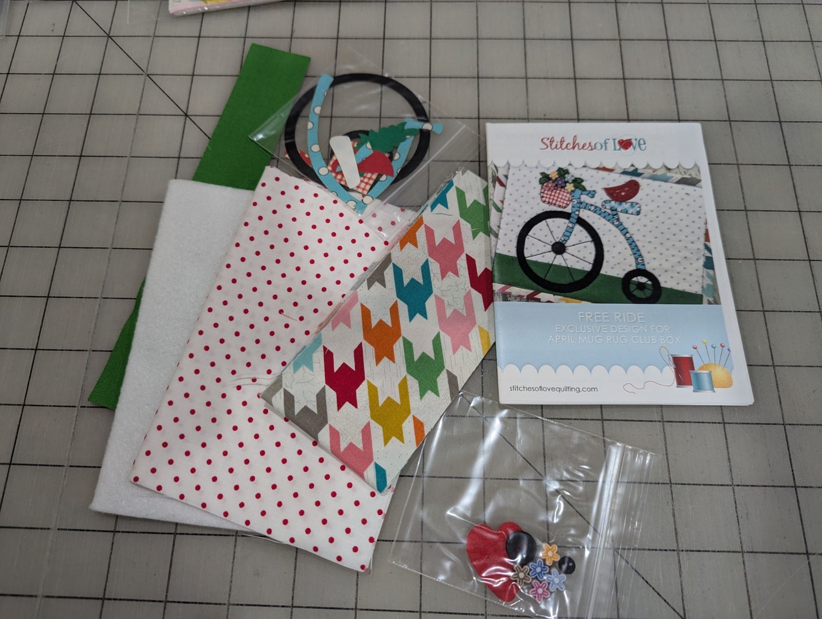 EIGHT Stitches of Love fabric postcoard kits laser cut quilting