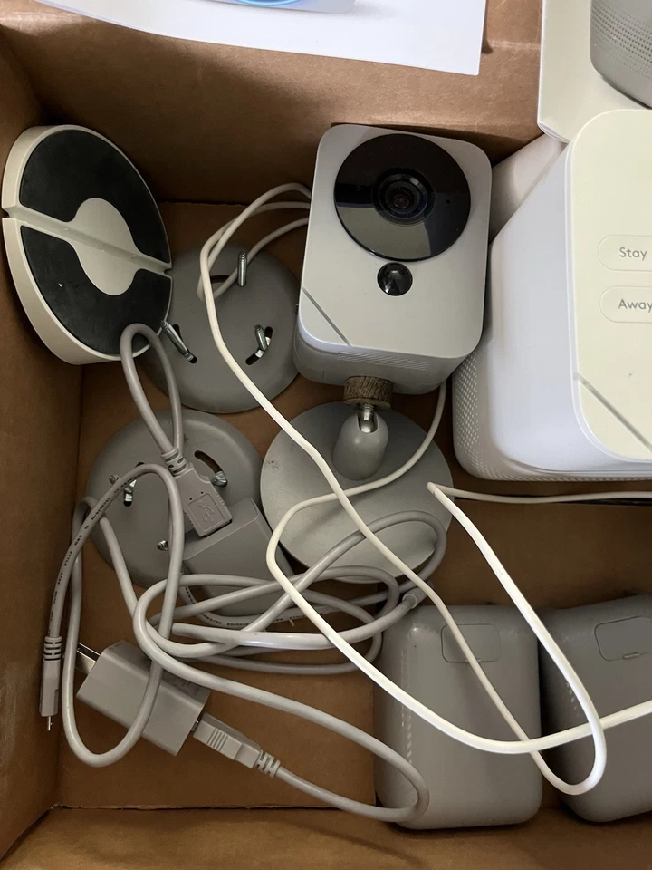 7 Piece Blue By ADT Smart Home Security System With Outdoor Cameras OPEN BOX - Image 2 of 4