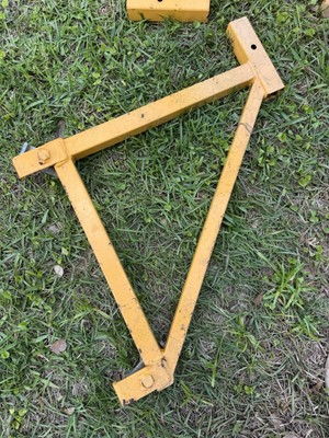 4- 16  Scaffold Outriggers (Used)