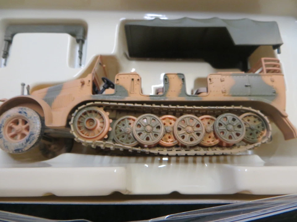 CORGI CLASSICS SdKfz 7 KRAUSS MAFFEI SEMI TRACK WWII ADVERSARIES CC60003 1/50 - Image 4 of 4