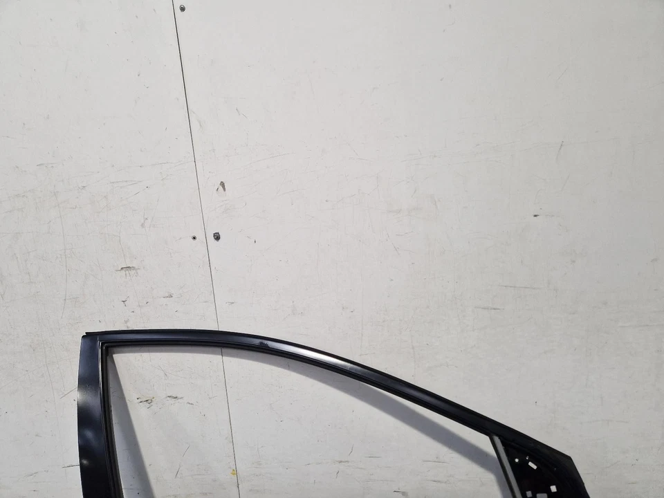 HONDA CIVIC MK8 2008 DOOR FRONT RIGHT DRIVER SIDE 5 DOOR HATCHBACK 67010SMGE00ZZ - Image 4 of 4