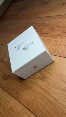 Apple AirPods Pro 3 with Wireless Charging Case - White