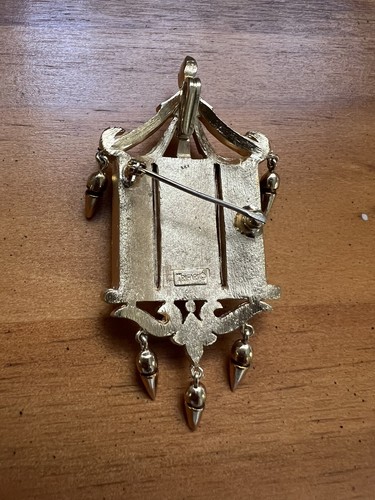 Trifari Yellow Green Enamel L'Orient Pagoda Lantern Brooch Pendant Signed - Picture 10 of 16