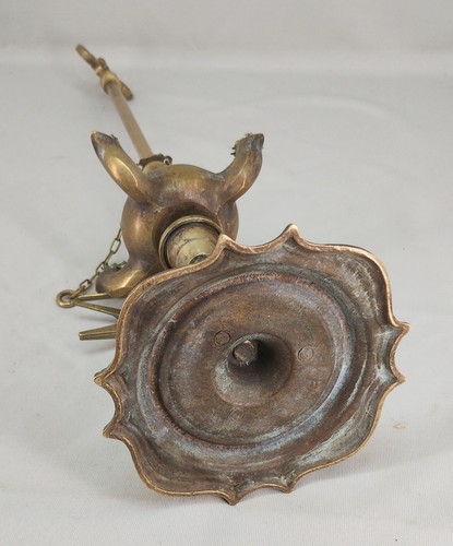 EXCELLENT VINTAGE BRASS ANGLO INDIAN 4 BURNER COLZA OIL LAMP - TABLE CENTREPIECE - Picture 15 of 16