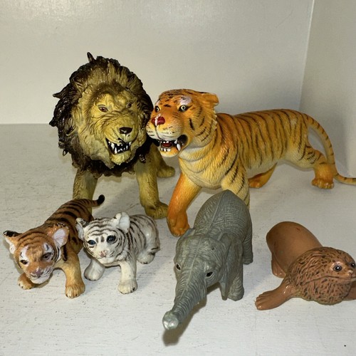 Large Lot Of 4 Vintage AAA Hard Rubber PVC Animal Figure Elephant Lion Other - Picture 10 of 10