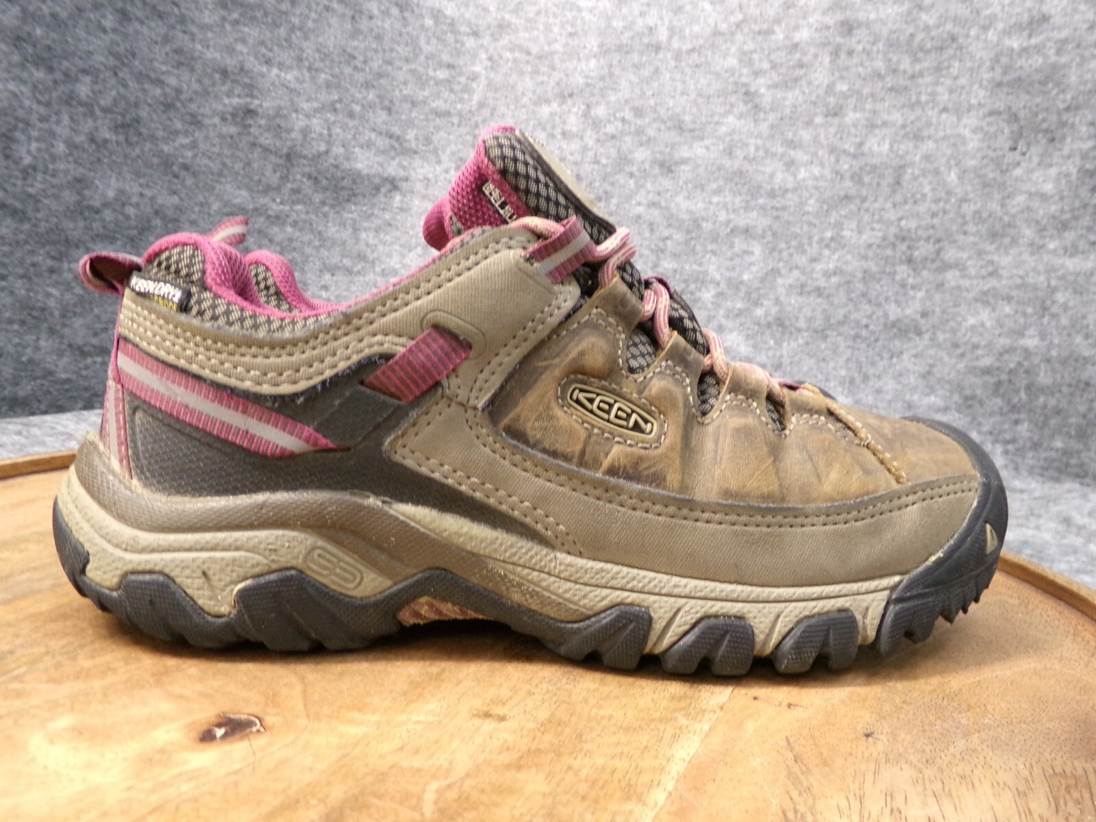Scarpe da trekking Keen donna Targhee III marrone rosa pelle impermeabili taglia 7 US