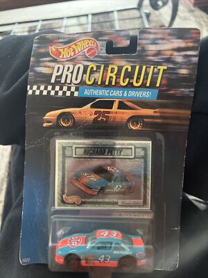 Hot Wheels Pro Circuit Speed Machines Richard Petty STP #43
