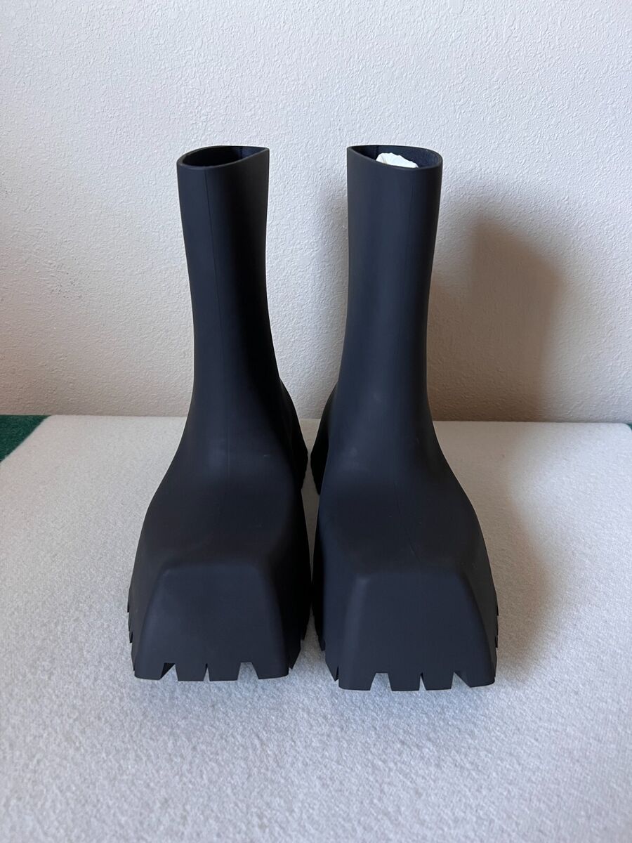 Balenciaga - Rubber Trooper Boots - Size 42 - Brand New Balenciaga - Rubber Trooper Boots - Size 42 - Brand New