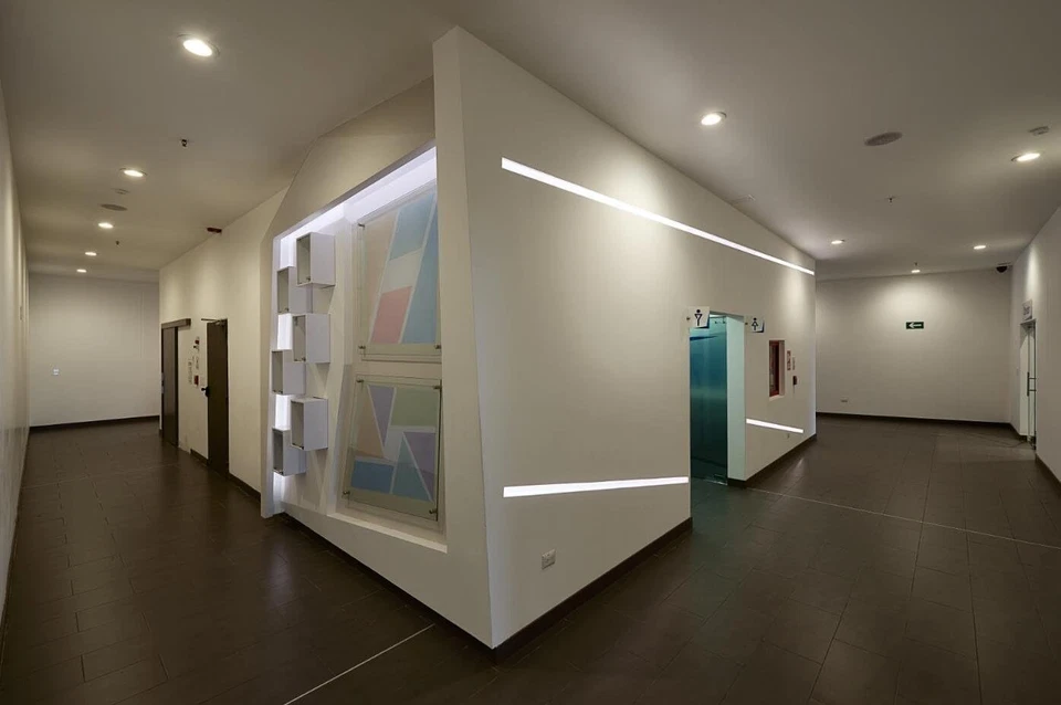 10Pack CFL Bulb Triple U-Shaped Tube, 2700K, PLT 4-Pin, 18W, GX24Q2 , 1200LM - Image 2 of 4