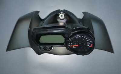 MGM Bikes Tank Cover for Orig. Yamaha FZ1 & FZ1 FAZER GRP Speedometer, Tank Cover Fazer
