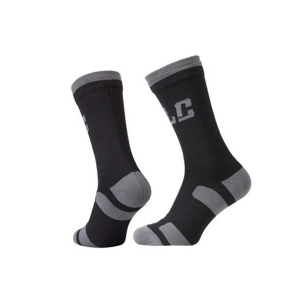 Under armour waterproof socks deals