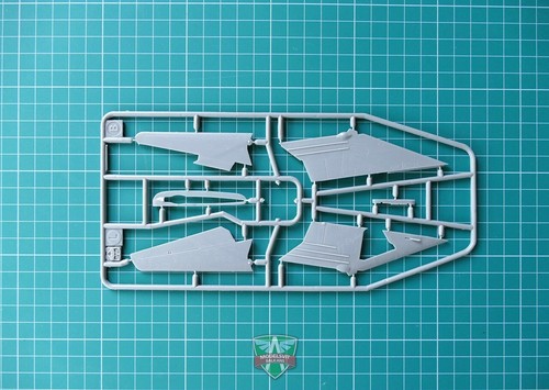 Su-17 early modelling kit Modelsvit 72017 Plastic model aicraft kit Scale 1:72 - Picture 22 of 24
