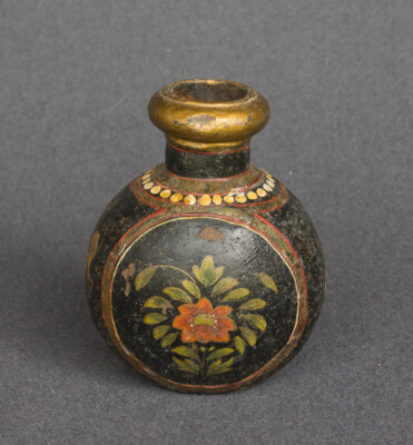 Ancienne Gourde En Cuir Et Bois Du XVIIIEME Siècle