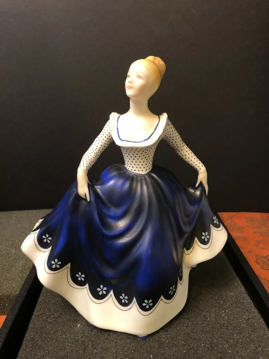 ロイヤルドルトン リサ 人形 LISA 1968 Royal Doulton Figurines Lisa