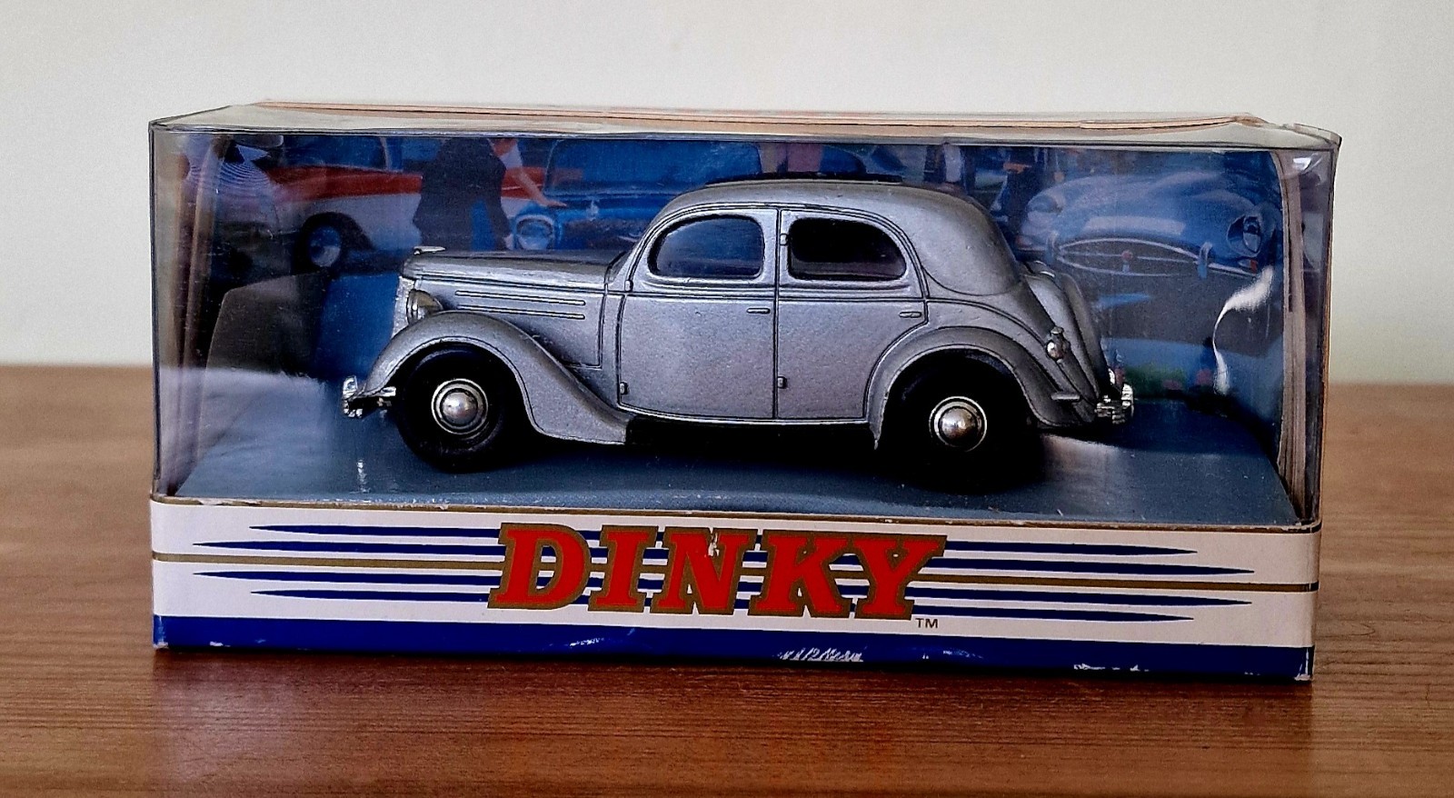 Matchbox Dinky DY5, 1950 Ford Pilot - Free Price Guide & Review