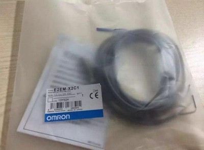 1PCS   E2EM-X2C1 E2EMX2C1 Proximity Switch -New   *hu