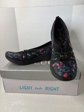 NEW BZEES Rosie Floral Slip on Comfort Shoes Women Sz 8-1/2 Multi Black Fabric