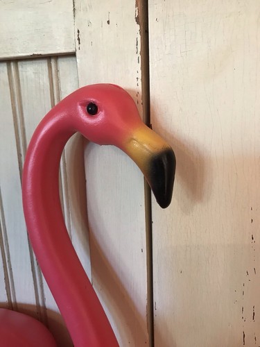 Blow Mold Pink Flamingo’s Original Don Featherstone Union Boxed Pair - Picture 4 of 10