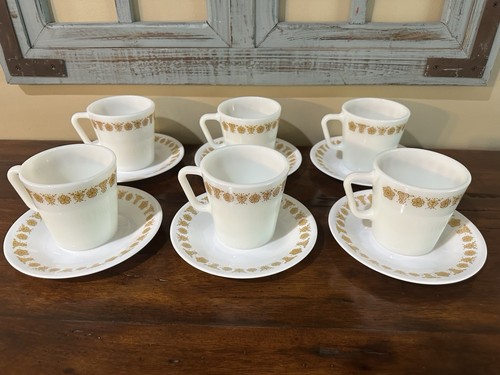 Vintage Corelle Golden Butterfly Dinnerware Lot of 12 Pieces Saucers & Cups - Picture 2 of 17