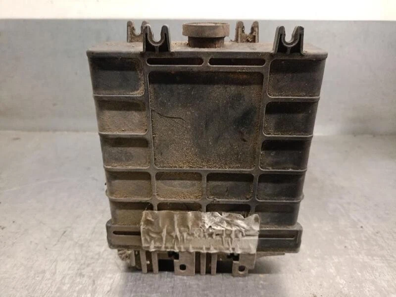 6K0906025A centralina motore per SEAT TOLEDO I (1L2) 1.6 1991 5315573 - Immagine 2 di 4