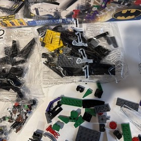 LEGO DC Super Heroes 6863 Batwing Battle Gotham City 278pc Batman Joker Comic