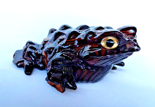 Hand-Carved Japanese Cryptomeria Sugi Cedar Wood Frog/Toad Glossy Finish