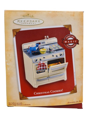 Christmas Cookies! Stove Oven Scented Hallmark Magic Ornament 2004 NEW