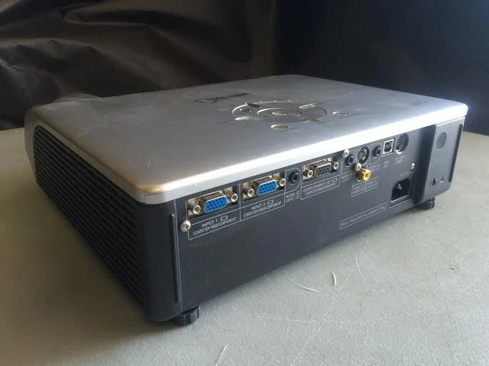 SHARP PG-MB60X PORTABLE DLP PORTABLE PROJECTOR WORKS GREAT!! CLEAR IMAGE!! - Image 3 of 3