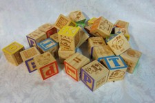 Garanimals 1.75" Wooden Alphabet Blocks 27 EUC Building Toy