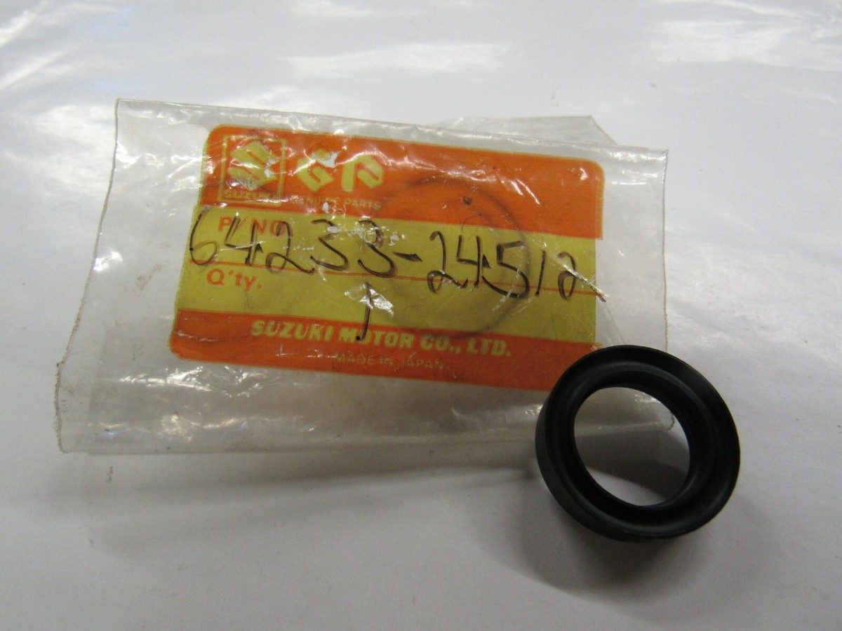 NEW NOS Suzuki RH Rear Wheel Oil Seal OEM 64233-24502 LT250EF