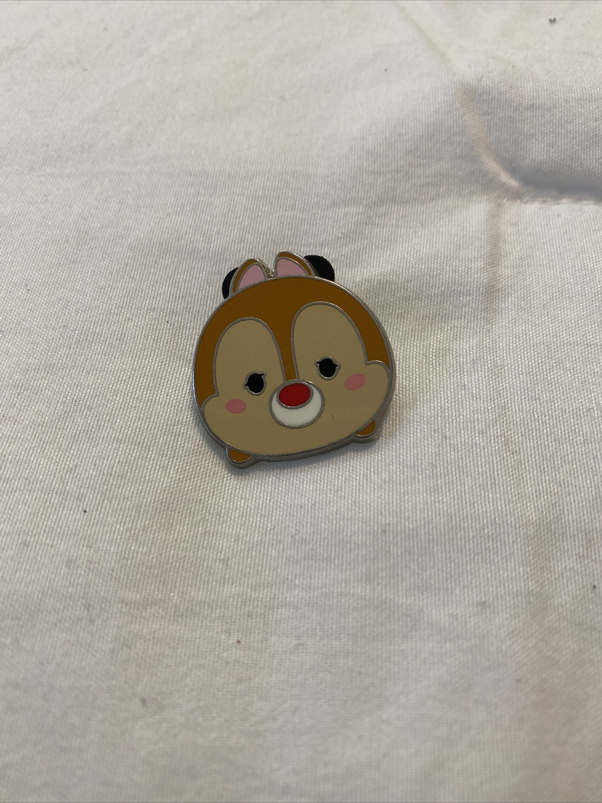 Exclusive Chip the Chipmunk Disney Tsum Tsum Disney Pin - Mystery Collection