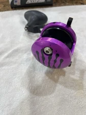 Accurate Tern 2  300 6:1 Twin Star Drag Reel RH - Custom Color - Phantom Mac