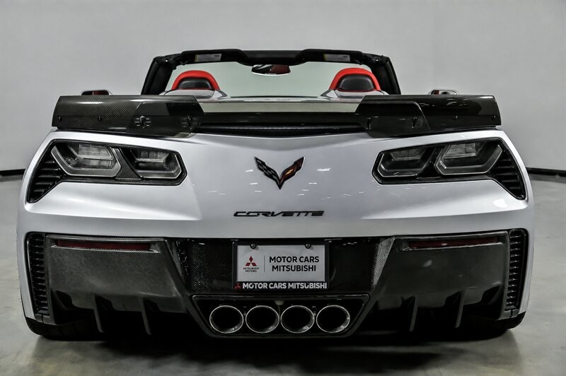 2015 Silver Chevrolet Corvette   | C7 Corvette Photo 8