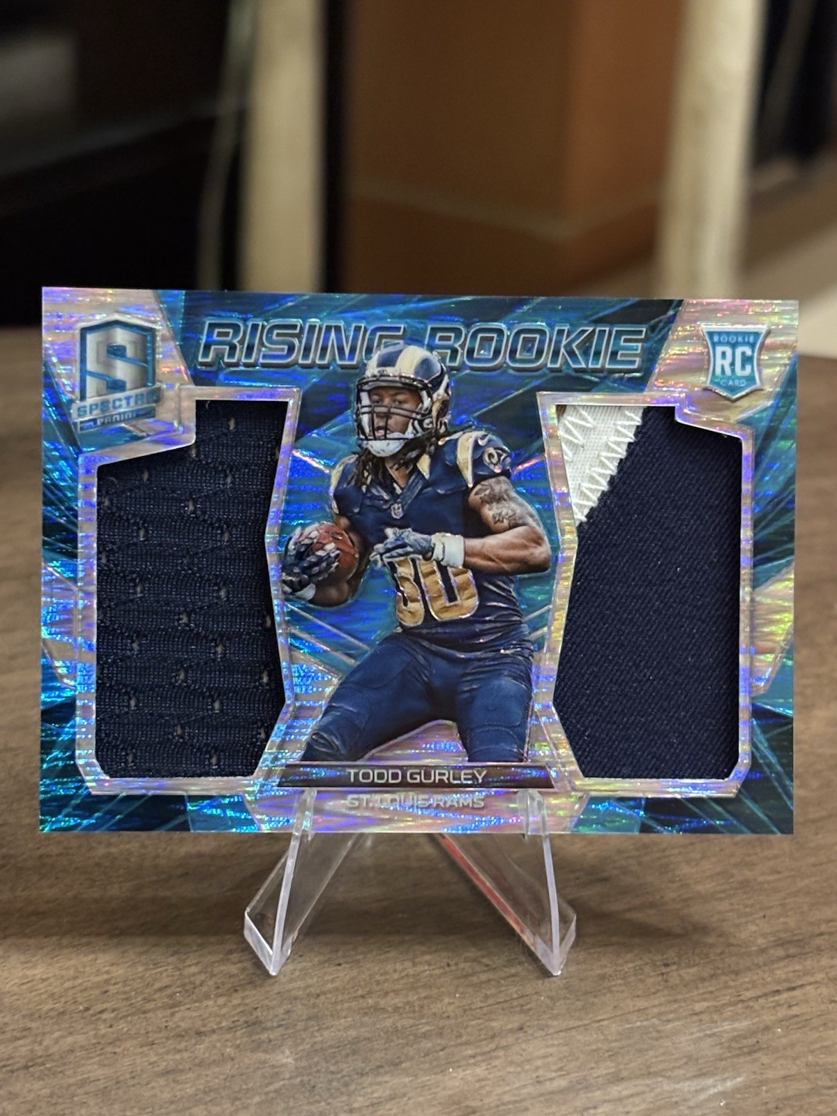 Todd Gurley Panini Spectra Rising Rookie Materials #RRTG Neon Blue