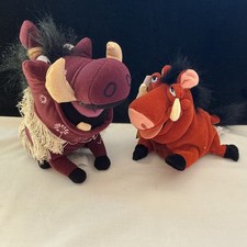 The Disney Store lot of 2 THE LION KING Plush Beanies - pumbaa B5