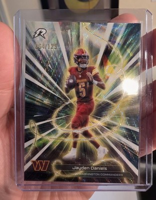 2025 Topps Resurgence - Jayden Daniels - Conductors C-16 - White Surge /125
