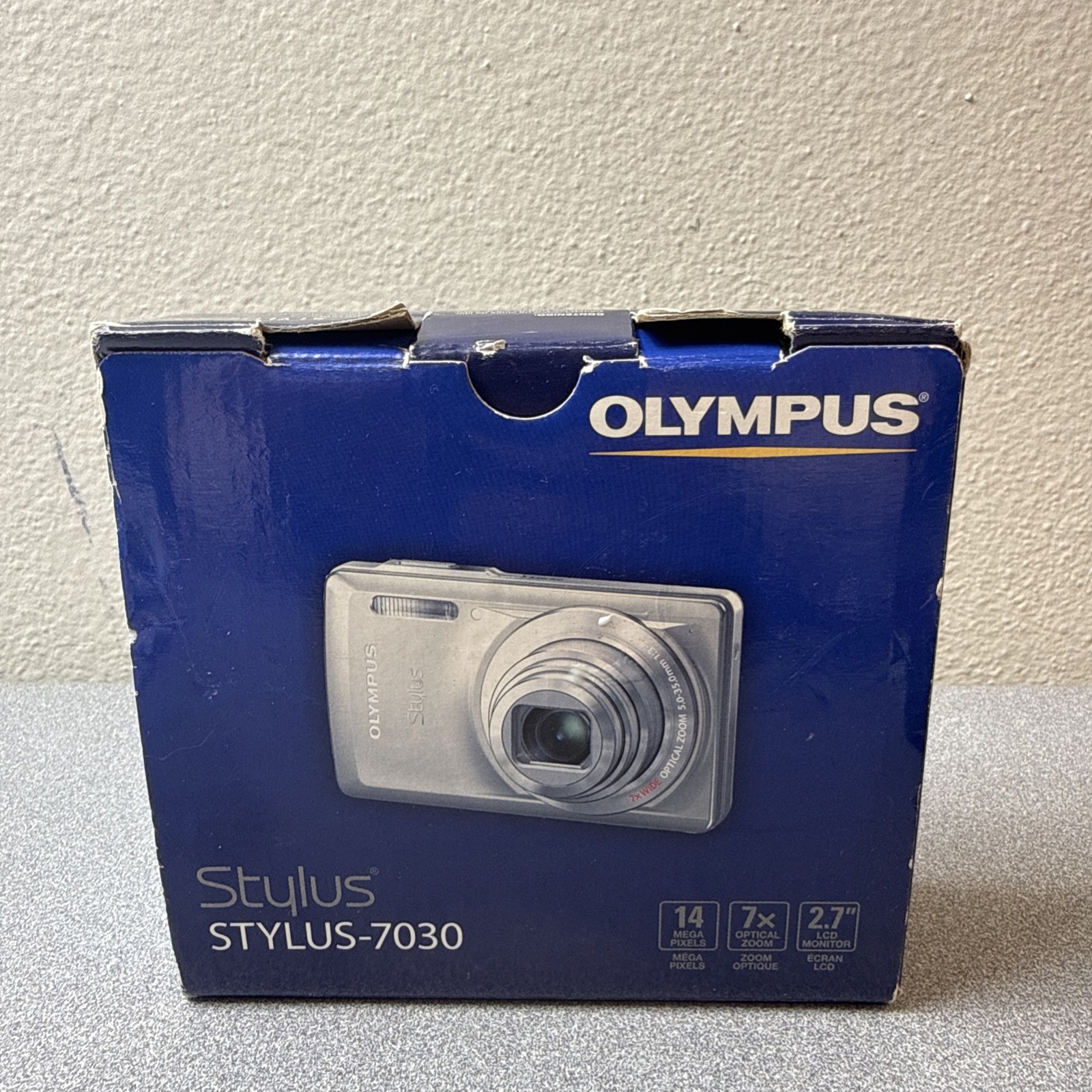 Olympus Stylus 7030 Digital Camera 14MP Pink With Battery Charger “Good”