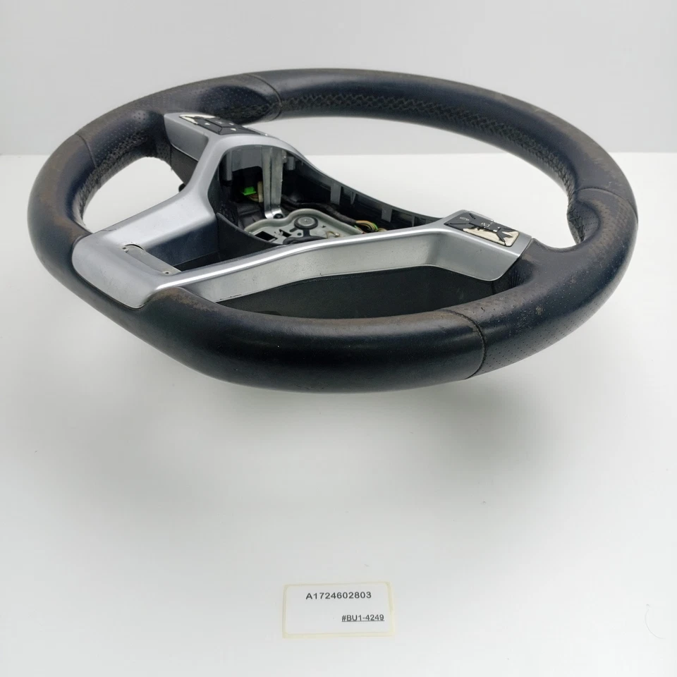 2009-2016 Mercedes-Benz E500 Steering Wheel A1724602803 - Image 2 of 4