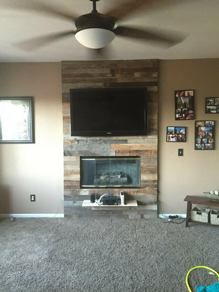 *10 SQ. TABLEROS DE PARED CON ACENTO DE MADERA RECUPERADA PIE (2 1/2" DE ANCHO) DE MADERA DE GRANERO Foto 3 de 4