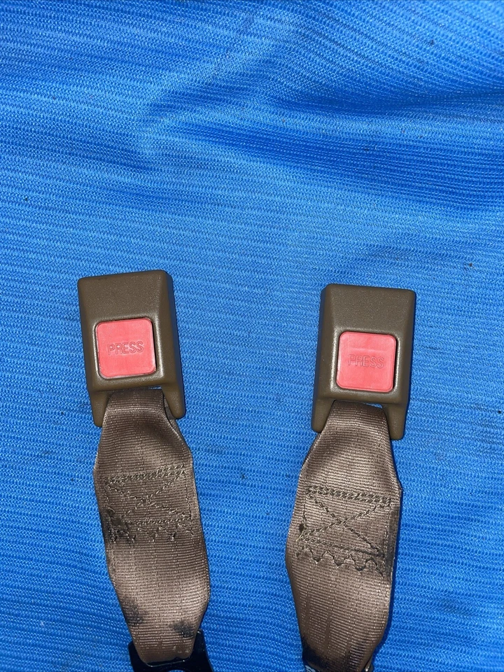 90-96 Nissan 300zx Z32 Rear Seat Belt Buckles  Tan Brown OEM Latch Buckle 2+2 - Image 2 of 4