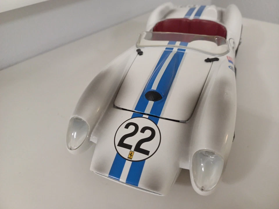 Ferrari 250  TESTA ROSSA #22 24H Du Mans hot Wheels 1/18 - Miniature Multicolore - Photo 3/4